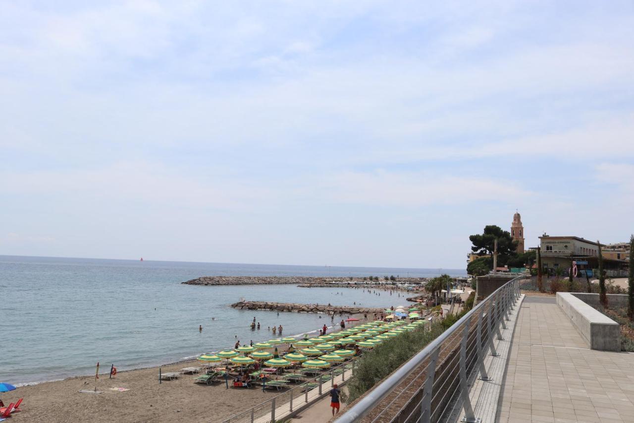 Kadevi Sanremo - Centralissimo, Vicino Al Mare, Garage Sempre Disponibile, Bici Ad Uso Gratuito- Exterior photo